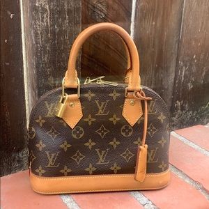 lv saddle bag